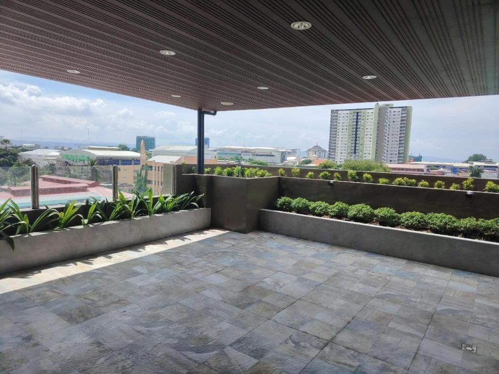 Blueberry Tourist Hotel Davao City Exteriör bild