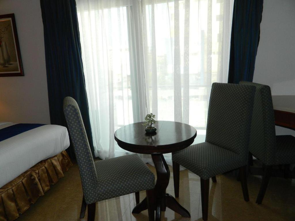 Blueberry Tourist Hotel Davao City Exteriör bild