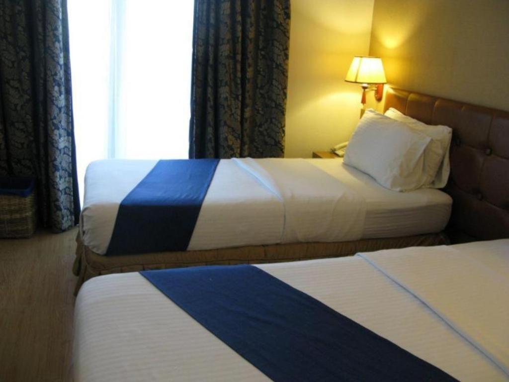 Blueberry Tourist Hotel Davao City Exteriör bild