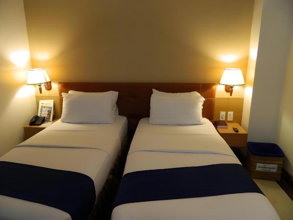 Blueberry Tourist Hotel Davao City Exteriör bild