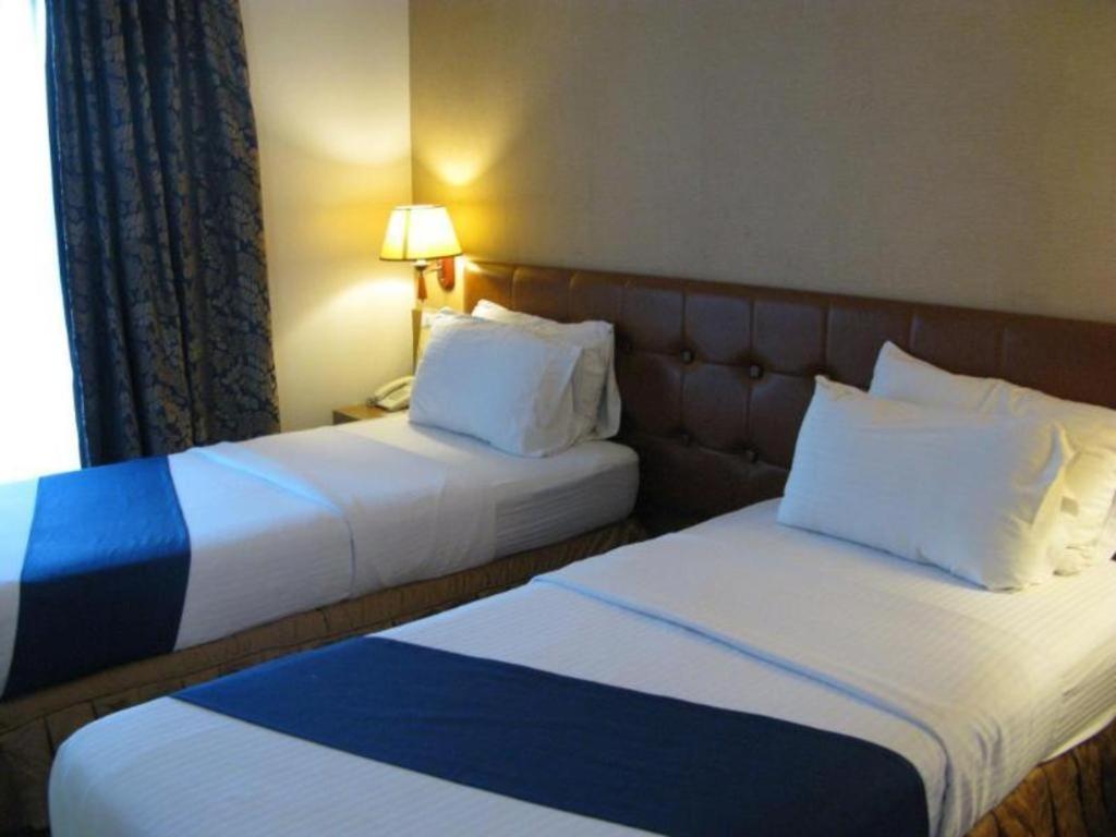 Blueberry Tourist Hotel Davao City Exteriör bild